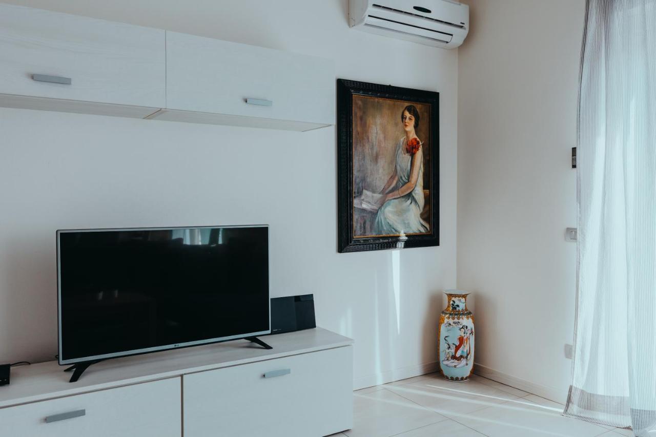 The Attico Apartment Padenghe sul Garda Exterior photo