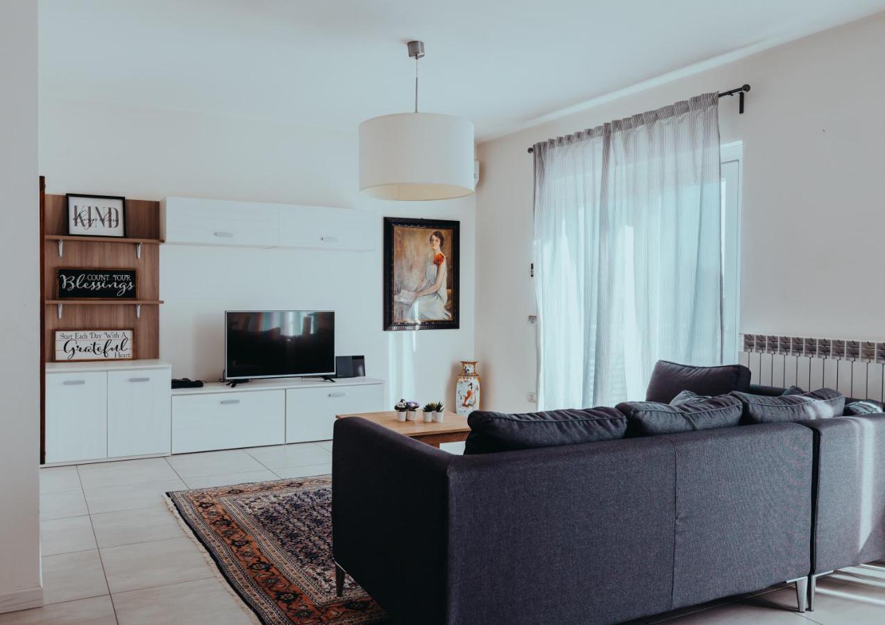 The Attico Apartment Padenghe sul Garda Exterior photo