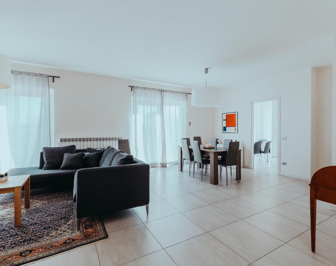 The Attico Apartment Padenghe sul Garda Exterior photo