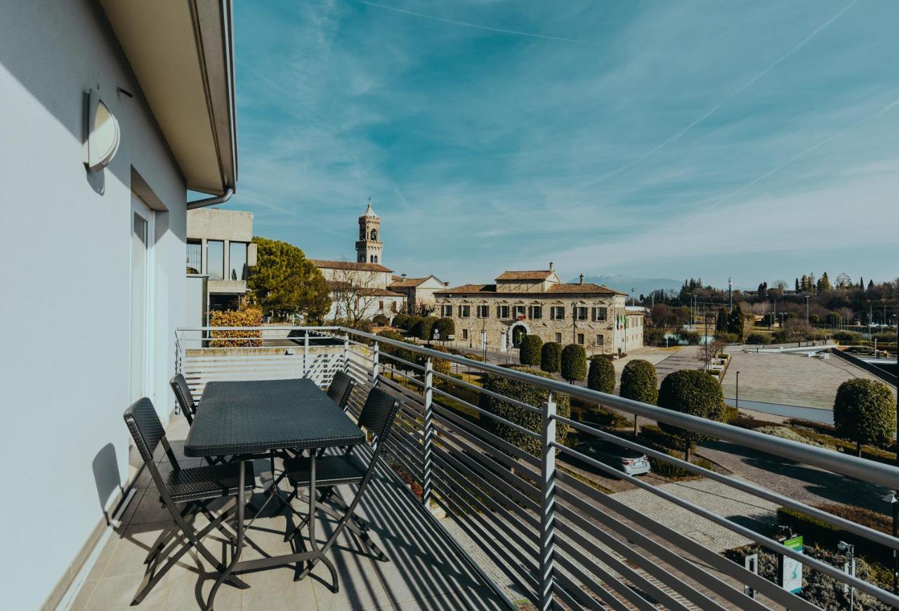The Attico Apartment Padenghe sul Garda Exterior photo